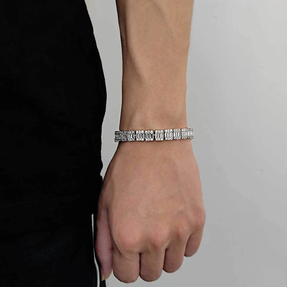 Zircon Rock Sugar Chain Men's Bracelet, a stylish accessory designed for the modern man. Elevate your look with this ele