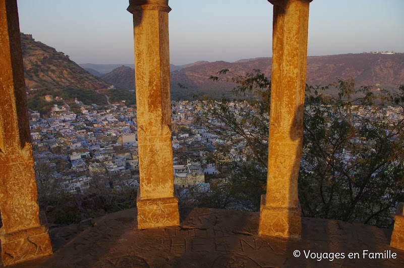 Vue depuis le pavillon, Bundi