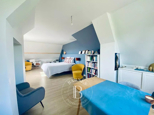 House 4