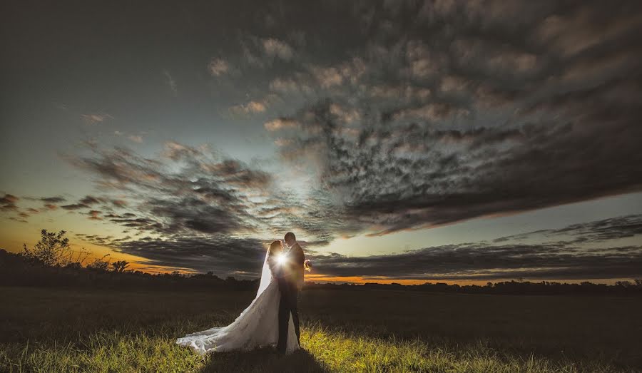 Fotografo di matrimoni Ákos Erdélyi (erdelyi). Foto del 16 ottobre 2019