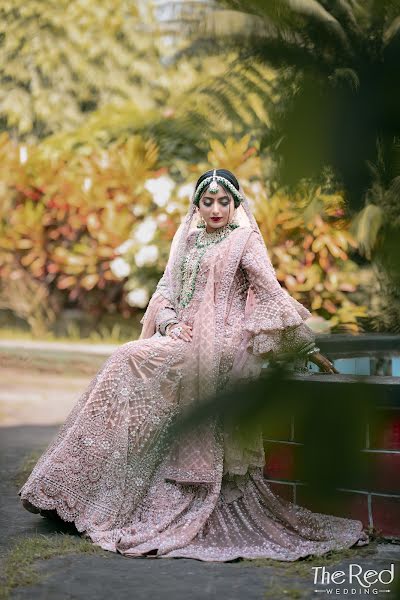 Fotógrafo de bodas Mahmudur Rahman Chowdhury (theredwedding). Foto del 16 de noviembre 2023