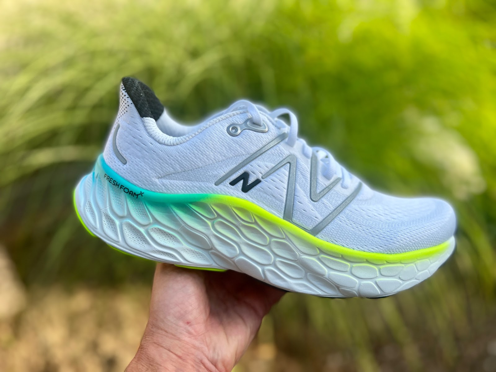 Archeologisch Kwik verkorten Road Trail Run: New Balance Fresh Foam X More v4: Is Yet More Too Much?