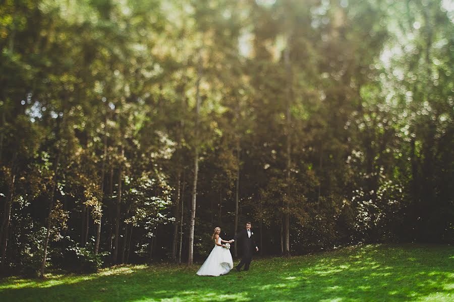 Wedding photographer Anna Kozdurova (chertopoloh). Photo of 11 August 2013