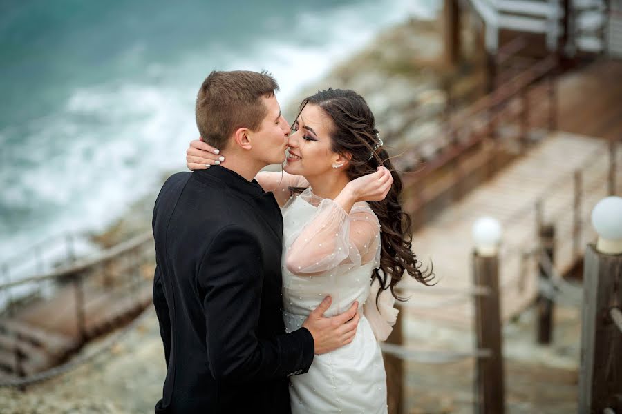 Fotógrafo de casamento Olga Ryazanceva (olga2606). Foto de 1 de setembro 2019