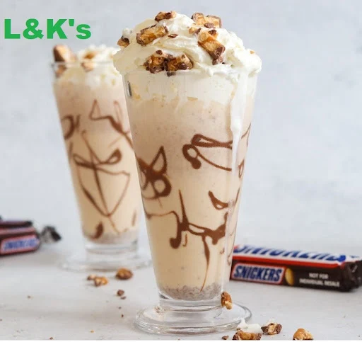 Vanilla Snickers Milkshake