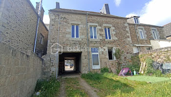 maison à Callac de bretagne (22)