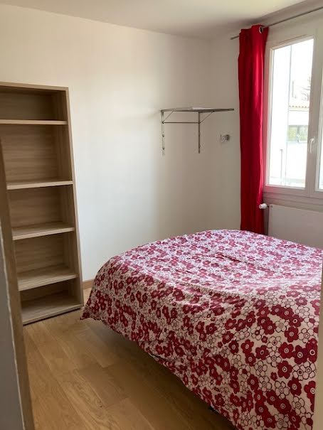 Location meublée chambre 1 pièce 11 m² à La Rochelle (17000), 385 €