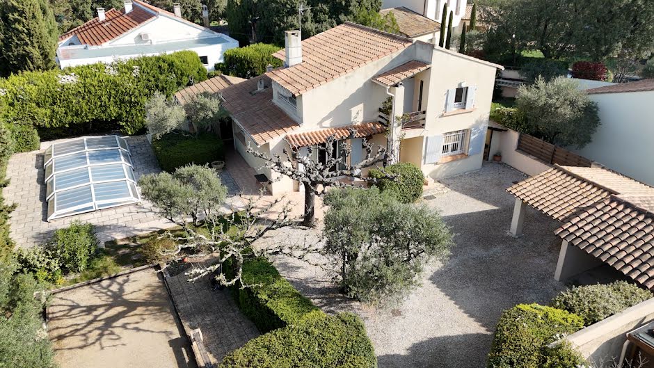 Vente maison 5 pièces 122 m² à Villeneuve-les-avignon (30400), 499 000 €