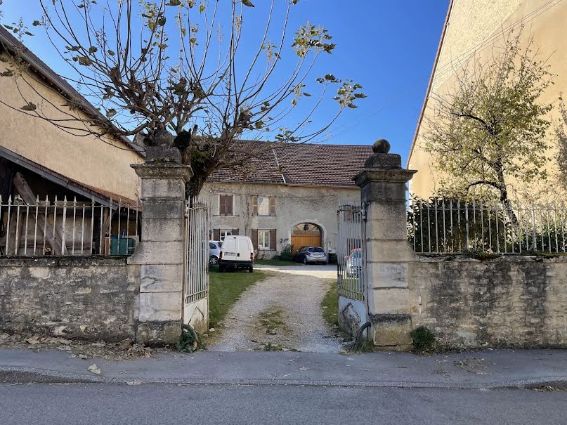 Vente maison 6 pièces 157 m² à Besançon (25000), 298 000 €