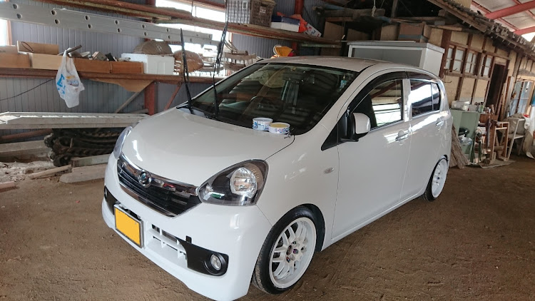 ミライースの洗車・久々のホイール・気持ち悪（草生える〜）に関するカスタム事例の投稿画像1枚目