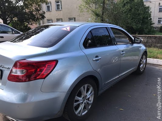 продам авто Suzuki Kizashi Kizashi фото 3