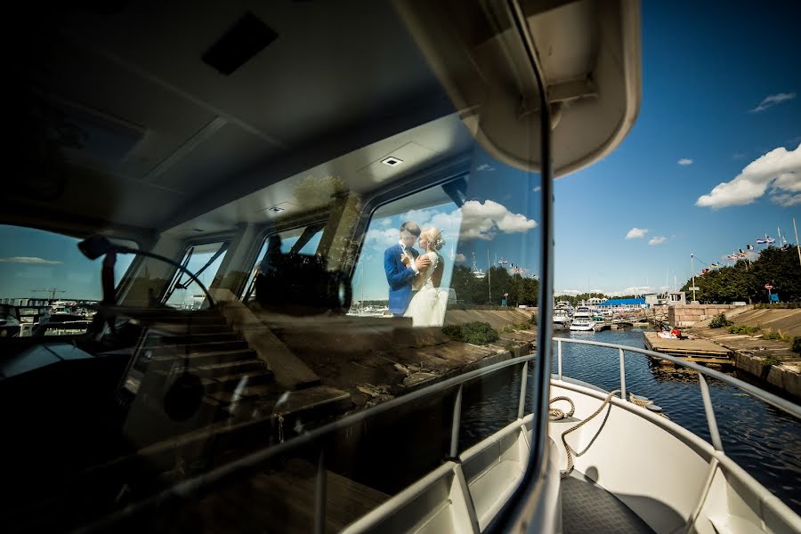 Fotógrafo de casamento Veronika Mikhaylova (mclaren). Foto de 14 de agosto 2015