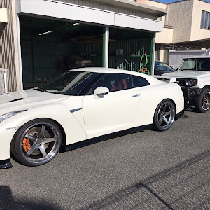 NISSAN GT-R R35