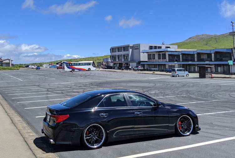 マークXのみんなでつくろうホイール図鑑・workwheels・ワークグノーシスGR205・シュタイナー (KYOHO) LMXに関するカスタム事例の投稿画像1枚目