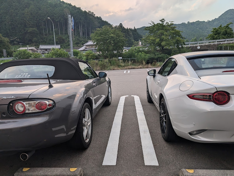 ロードスターのお休み処 柊(ひいらぎ)・白川郷ツーリング・友人とツーリング・水車と愛車・暑い、、暑いぞおおお！！に関するカスタム事例の投稿画像11枚目