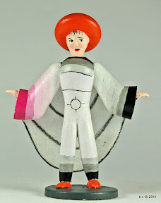 Figurine mit quergestreiftem Kostüm, 1926 - gedrechselt und farbig angelegt