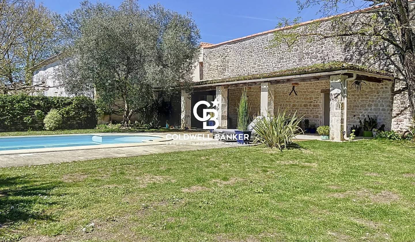 House with pool Nieulle-sur-Seudre