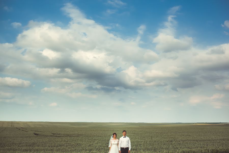 Jurufoto perkahwinan Oleksandr Shevchuk (shinjukyo). Foto pada 26 Jun 2018