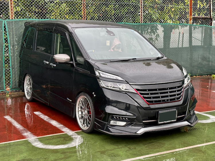 セレナのC27の日・いつもいいねありがとうございます😊・S-LINK・SSR wheelsに関するカスタム事例の投稿画像1枚目