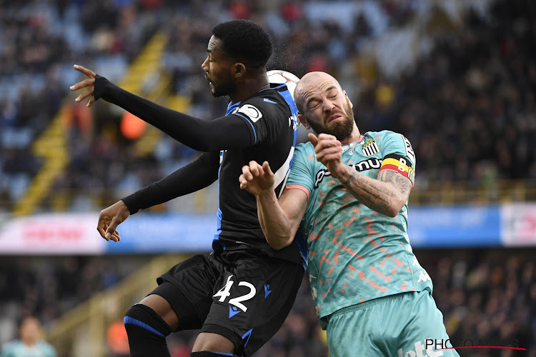 Frustration maximale pour Charleroi : "Il faut n'avoir jamais joué au foot pour penser qu'il n'y a pas faute"