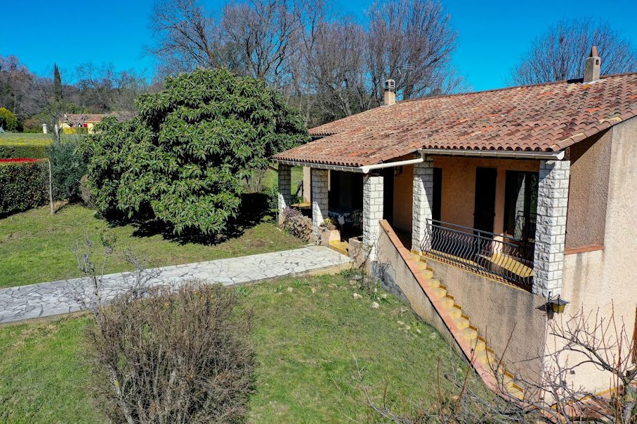 Vente villa 7 pièces 184 m² à Flayosc (83780), 410 000 €