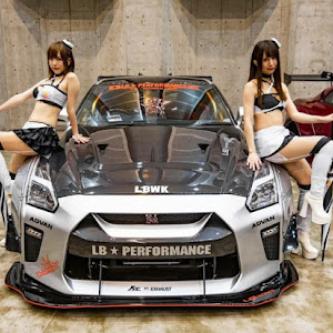 NISSAN GT-R R35