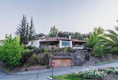 House with garden and terrace 20