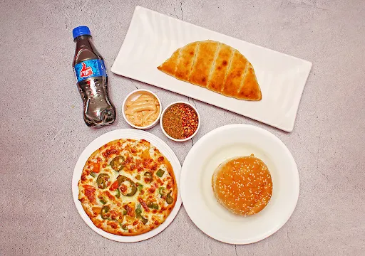 Mexican Green Veg Pizza With Garlic Bread