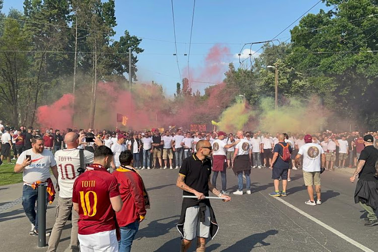 as roma sevilla fans roma