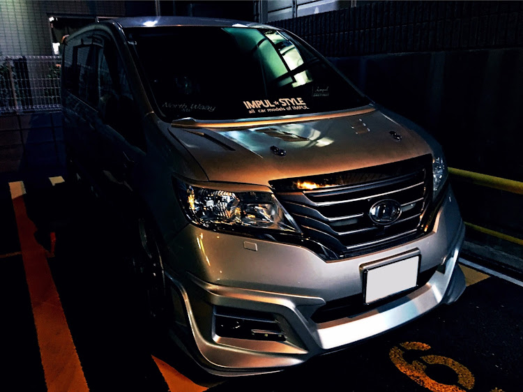 セレナの右斜め前写真展・IMPUL SERENA・C26セレナ・オフ会・過去picに関するカスタム事例の投稿画像4枚目