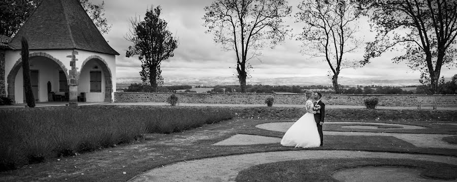 Fotografo di matrimoni Olivier Liska (oliska). Foto del 3 aprile 2019