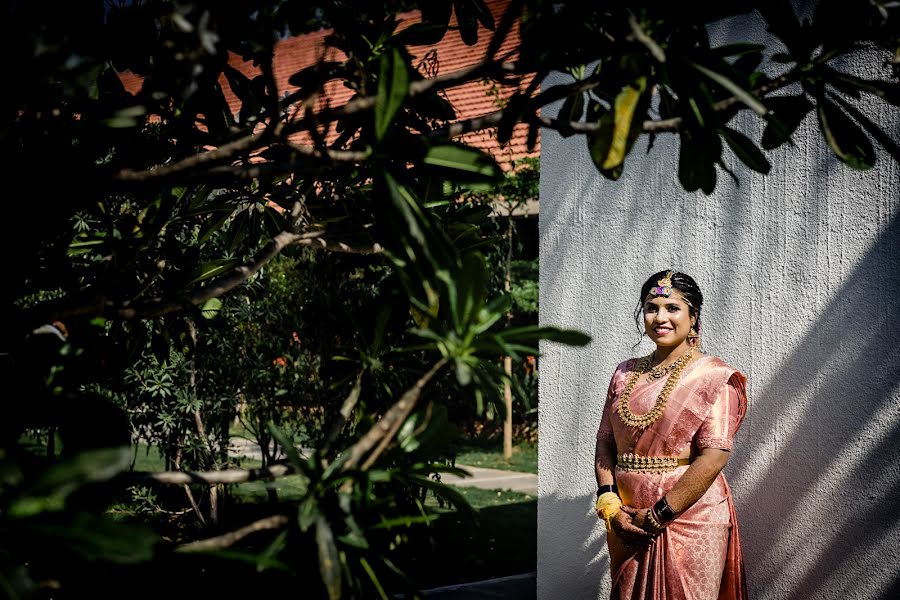 Fotógrafo de casamento Elena Shapetko (elenashapetko). Foto de 24 de março 2022