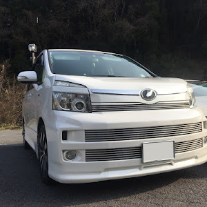 ヴォクシー ZRR70W