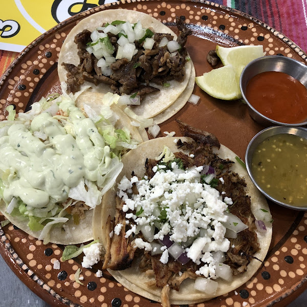 3 tacos