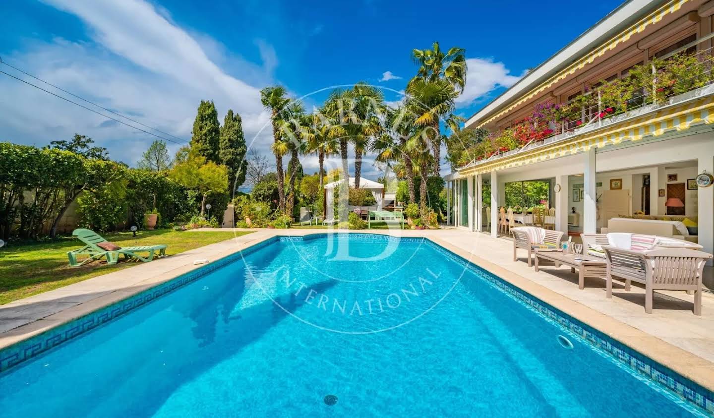 Villa with pool Antibes