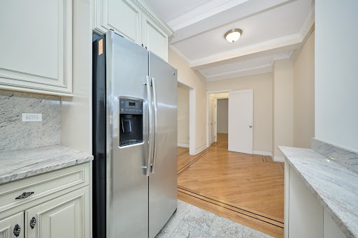 Apartment 4