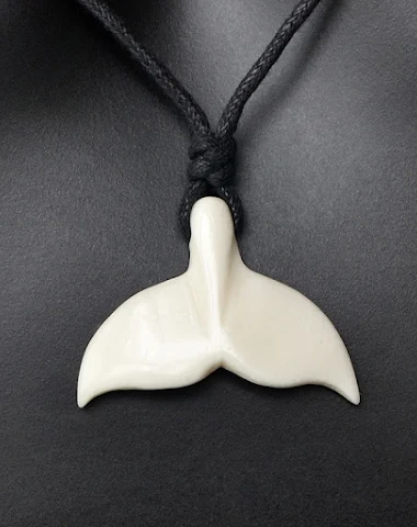 Etnische ketting met handgesneden w - 0