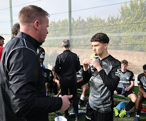 Les débuts un peu gâchés de l'un des plus grands talents du football belge : "J'imaginais ça autrement, oui"