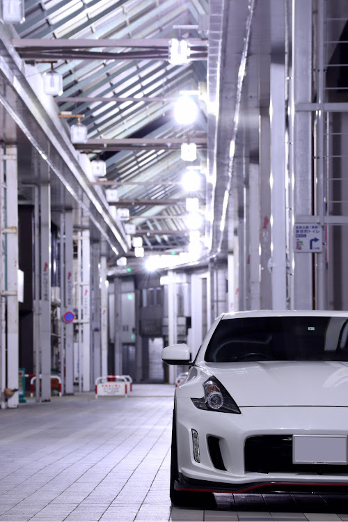 フェアレディZのドライブ・最近寒い・夜撮影練習中・商店街は盛れる・1枚目がお気に入り😍に関するカスタム事例の投稿画像4枚目