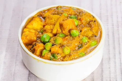 Matar Paneer