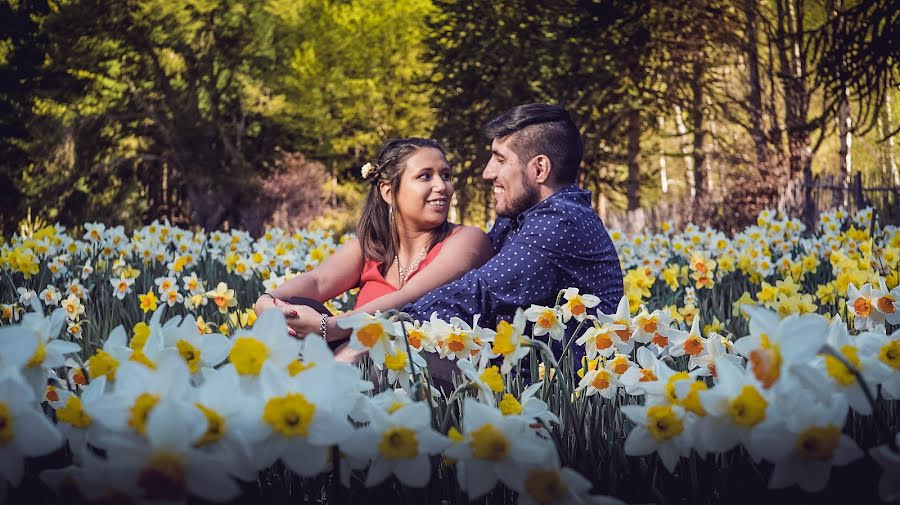 Fotógrafo de casamento Sofia Linares (sofflinares25). Foto de 25 de outubro 2019