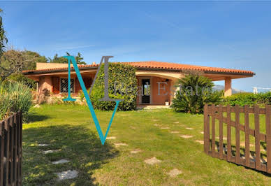 Villa with garden and terrace 4