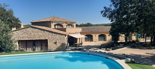 Villa with garden 1