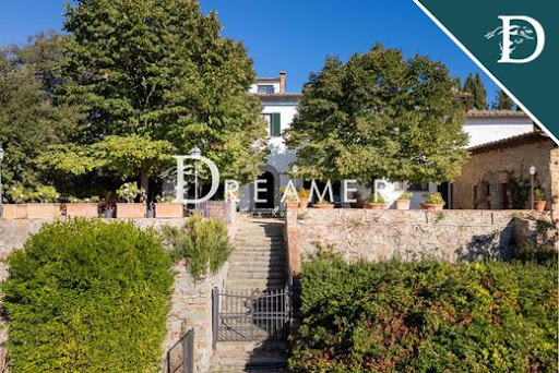 Villa avec piscine et jardin 5