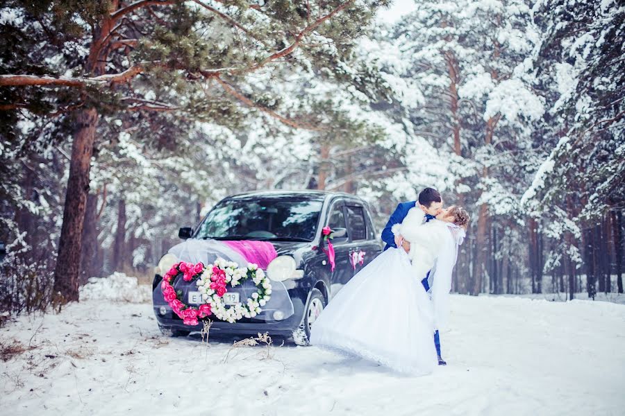 Wedding photographer Serafim Tanbaev (sevichfotolife2). Photo of 8 December 2015