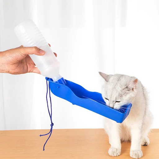 250ml/500ml Pet Dog Water Bottle Plastic Portable Water Bottle Pets Outdoor Travel Drinking Water Feeder Bowl Foldable D