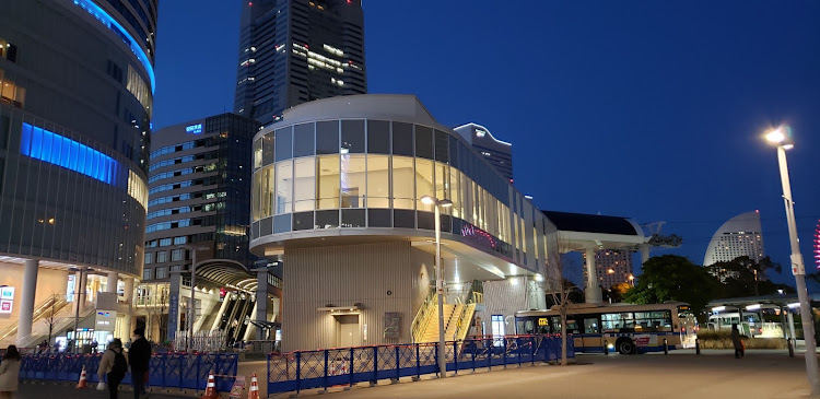 NISSAN GT-RのENEOS製油所・みなとみらい情報・都会型ロープウェイ🚠・4月22日　運行開始予定に関するカスタム事例の投稿画像2枚目