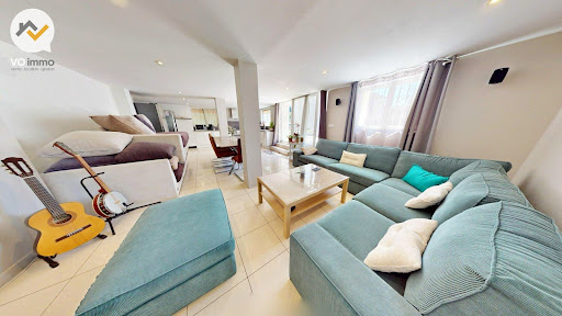 House 3