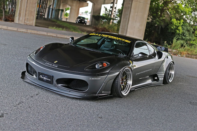 F430のフェラーリF430・フェラーリ360 スパイダー・マクラーレン650S・LB★WORKS・スーパーカーに関するカスタム事例の投稿画像1枚目