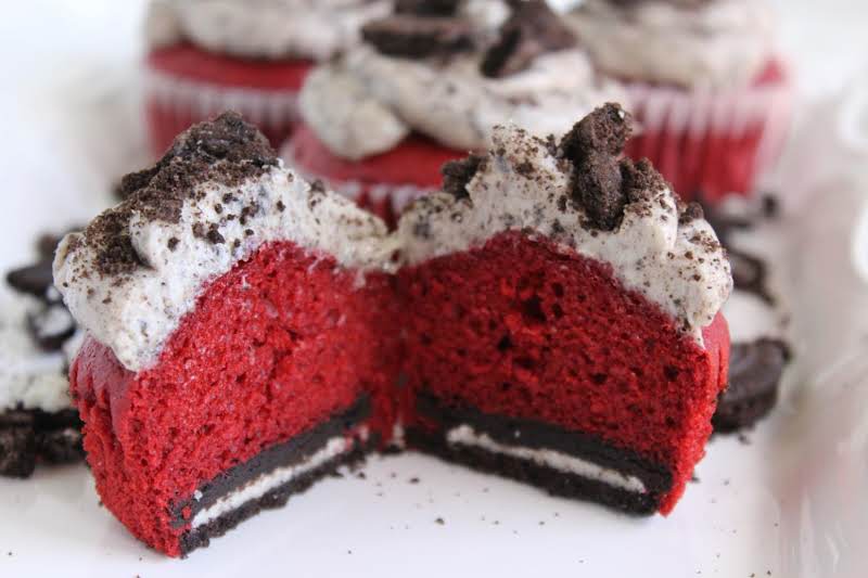 Oreo Cream Cheese Red Velvet Cupcakes